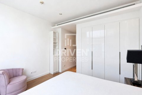 Apartment til leje i City Walk, Dubai, UAE 2 soveværelser, 163.14 kvm № 745645 - foto 9