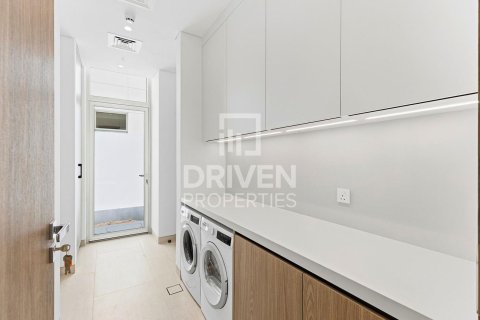 Vila di Jumeirah Park, Dubai, UAE 5 bilik tidur, 696.12 meter persegi № 767697 - foto 12