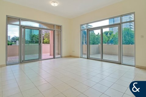 Apartament de vânzare în The Views, Dubai, EAU 2 dormitoare, 188 mp.  №698438 - poză 4