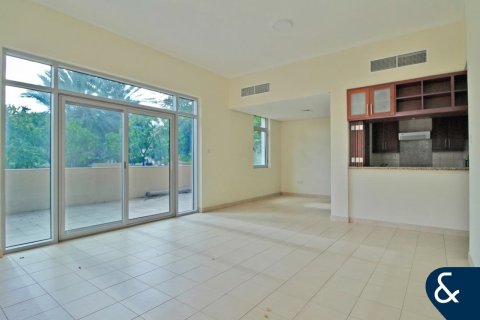 Apartament de vânzare în The Views, Dubai, EAU 2 dormitoare, 188 mp.  №698438 - poză 3