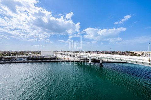 Wohnung in Al Wasl, Dubai, VAE: 3 Schlafzimmer, 164 m2 Nr. 683972