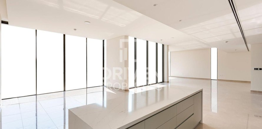 Villa in Dubai Hills Estate, UAE 5 bedrooms, 963 sq.m. № 683954