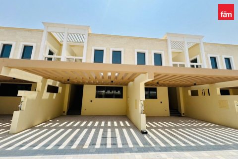 Řadový dům v Dubai, SAE 4 ložnice, 144 m² Č.: 760758