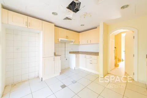 The Springs, Dubai, UAE의 임대용 빌라 침실 3개, 209제곱미터 번호 649986 - 사진 6