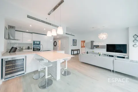 Lägenhet uthyres i Dubai Marina, Dubai, UAE 2 sovrum, 154 kvm Nr. 649989 - fotografi 8