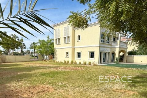 Villa till försäljning i Jumeirah Village Triangle, Dubai, UAE 2 sovrum, 278 kvm Nr. 649947 - fotografi 1