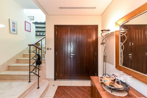 Villa till försäljning i Jumeirah Village Triangle, Dubai, UAE 2 sovrum, 278 kvm Nr. 649947 - fotografi 7