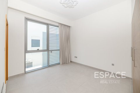 Villa itt: Dubai Hills Estate, EAE, 4 hálószoba, 398 m², azonosító: 649987 - fénykép 9