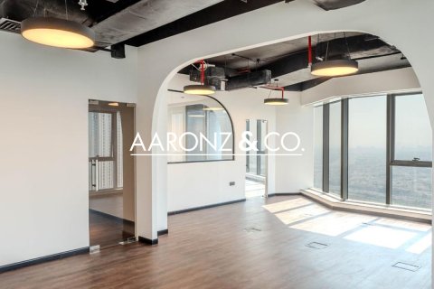 Kancelarija u Business Bay, Dubai, UAE 111 m2 Br. 686669