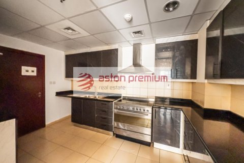 Apartamento en alquiler en Jumeirah Beach Residence, Dubai, EAU 3 dormitorios, 175 m2 № 686618 - foto 8