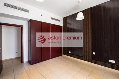 Apartamento en alquiler en Jumeirah Beach Residence, Dubai, EAU 3 dormitorios, 175 m2 № 686618 - foto 16