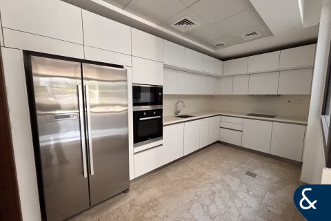 Vila u Al Furjan, Dubai, UAE 4 spavaćih soba, 224 m2 Br. 668391 - fotografija 4