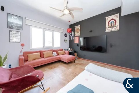 Meadows, Dubai, UAE의 임대용 빌라 침실 4개, 540제곱미터 번호 668381 - 사진 15