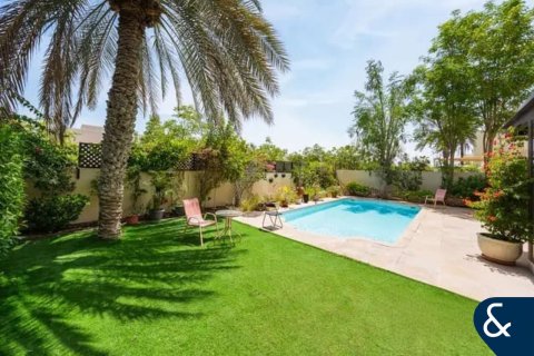 Meadows, Dubai, UAE의 임대용 빌라 침실 4개, 540제곱미터 번호 668381 - 사진 2