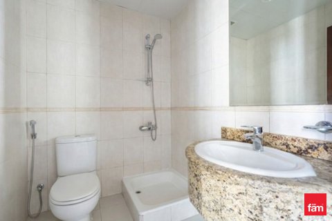 Пәтер Дубай Марина, БАӘ-да 2 жатын бөлмелер, 121.1 м² № 693035 - фото 14