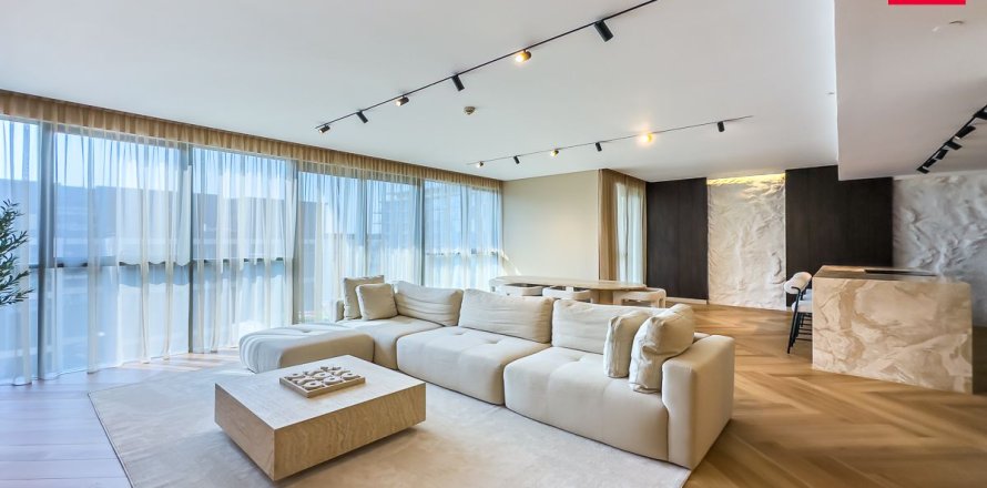 Al Wasl、Dubai、UAEにあるマンション 3ベッドルーム、225.8 m2 No652069