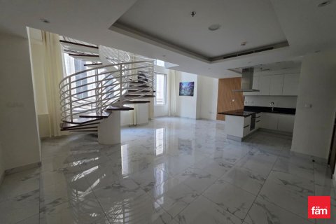 Dupleks u Business Bay, Dubai, UAE 1 spavaća soba, 136.5 m2 Br. 687315 - fotografija 2