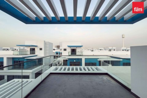 Dubai, UAE의 임대용 빌라 침실 5개, 219.6제곱미터 번호 687311 - 사진 8