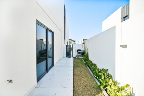 Māja Dubai Land, Dubaijā, AAE 4 istabas, 230 m2 Nr. 680946 - attēls 15