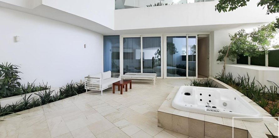 Jumeirah Village Circle、Dubai、UAEにあるマンション 1ベッドルーム、151 m2 No680913