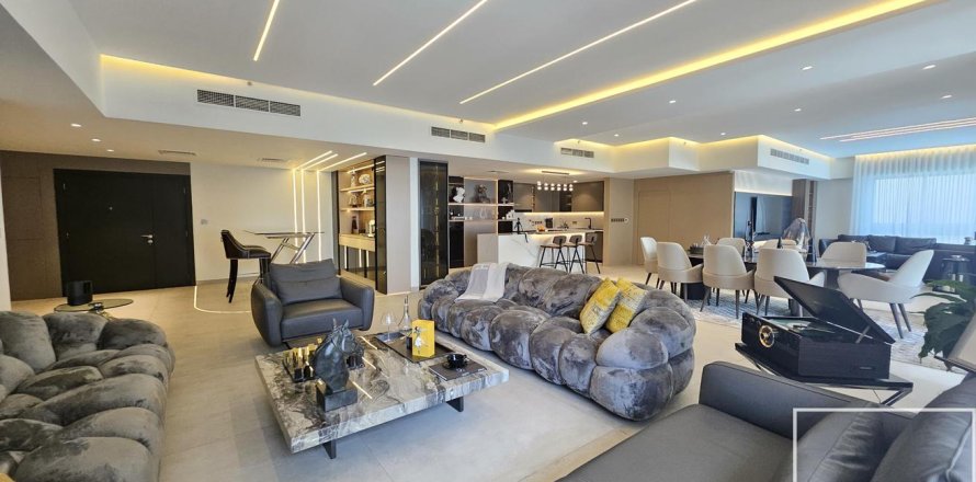 Lägenhet i Business Bay, Dubai, UAE 4 sovrum, 321 kvm Nr. 680912