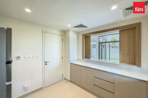 Villa Dubaijā, AAE 4 istabas, 323.6 m2 Nr. 646721 - attēls 9