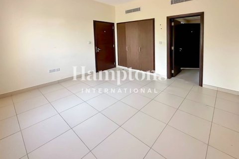Villa en alquiler en Arabian Ranches, Dubai, EAU 3 dormitorios, 201.60972933 m2 № 651418 - foto 8
