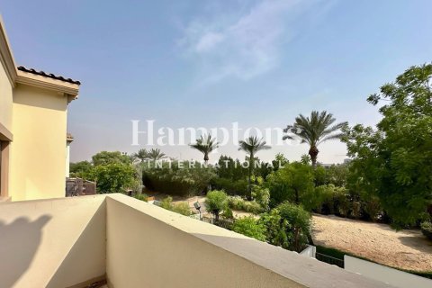 Villa en alquiler en Arabian Ranches, Dubai, EAU 3 dormitorios, 201.60972933 m2 № 651418 - foto 14
