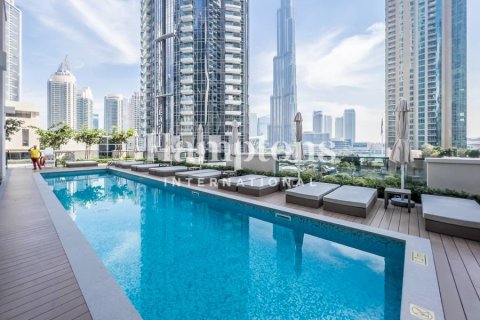 Apartamento para arrendamento em Downtown Dubai (Downtown Burj Dubai), Dubai, EAU 2 quartos, 102.84362100 m2 № 651417 - foto 14