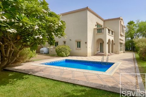 Vila v Jumeirah Islands, Dubai, SAE 4 ložnice, 956 m² Č.: 656003 - fotografie 1