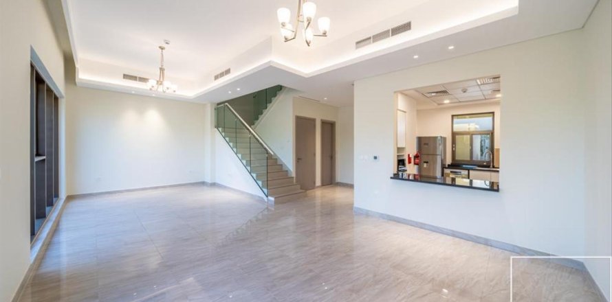 Városi lakóépület itt: Dubai Sports City, EAE, 4 hálószoba, 212 m², azonosító: 656004