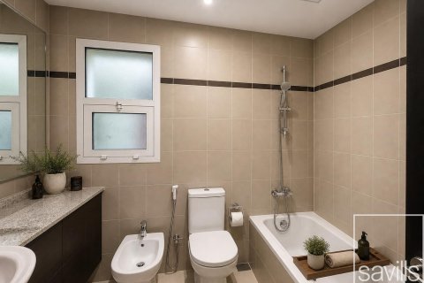 Apartment sa Remraam, Dubai, UAE 3 silid-tulugan, 139.08 sq.m. № 755218 - larawan 9