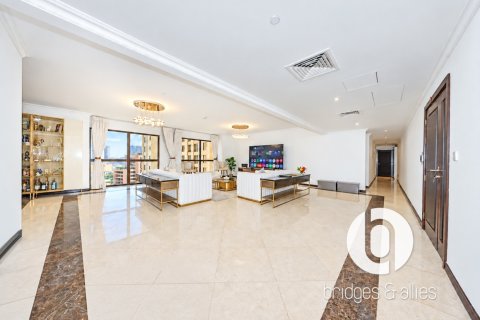 Квартира в Джумейра Бич Резиденс, Дубай, ОАЭ 3 спальни, 248м2 № 763927