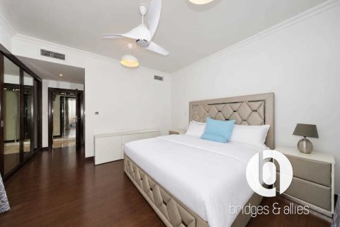 Lägenhet till försäljning i Jumeirah Beach Residence, Dubai, UAE 3 sovrum, 248 kvm Nr. 763927 - fotografi 20