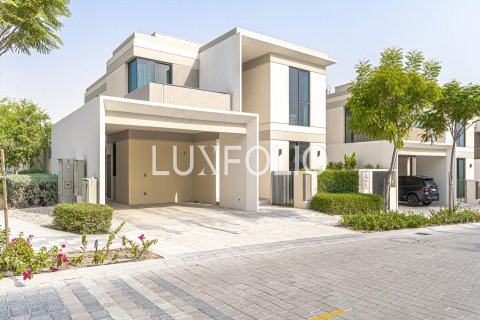 Vilë në Tilal Al Ghaf, Dubai, Emiratet e Bashkuara Arabe 5 dhoma gjumi, 416 m2. № 628277 - Foto 1