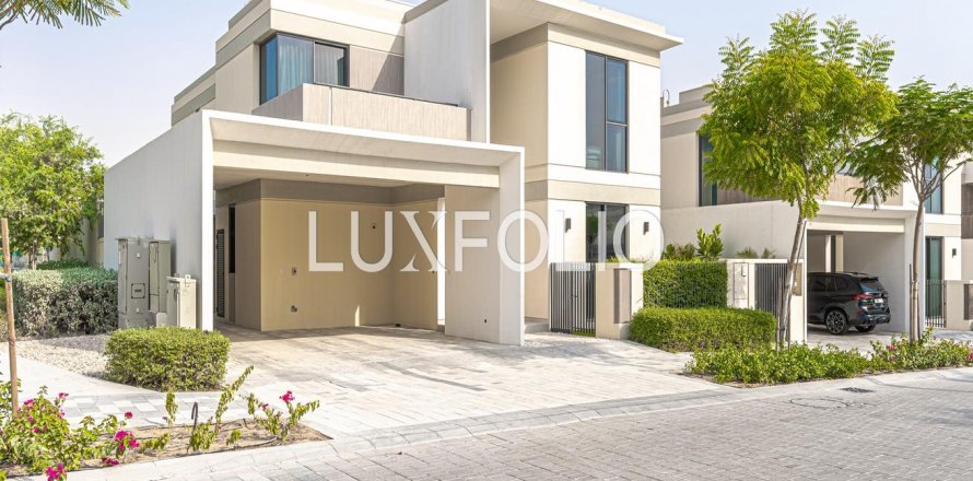 Vilë në Tilal Al Ghaf, Dubai, Emiratet e Bashkuara Arabe 5 dhoma gjumi, 416 m2. № 628277