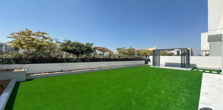 Villa a Al Furjan, Dubai, EAU 5 camere da letto, 425 mq. № 628274