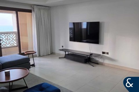 Apartment in Palm Jumeirah, Dubai, UAE 2 bedrooms, 183 sq.m. № 688762 - photo 2