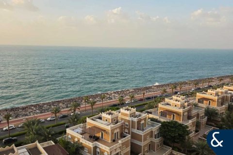 Apartment in Palm Jumeirah, Dubai, UAE 2 bedrooms, 183 sq.m. № 688762 - photo 25