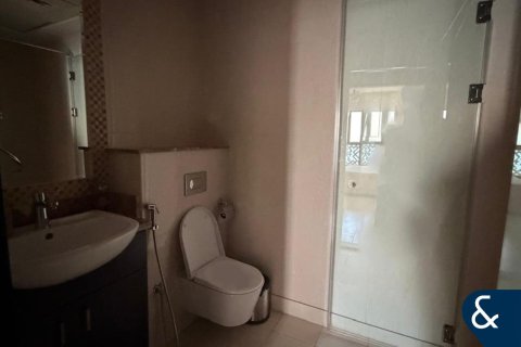 Apartment in Palm Jumeirah, Dubai, UAE 2 bedrooms, 183 sq.m. № 688762 - photo 9