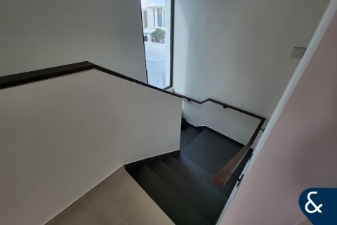 Shtëpi në qytet në The Valley, Dubai, Emiratet e Bashkuara Arabe 3 dhoma gjumi, 175 m2. № 688763 - Foto 18