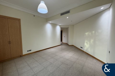 Apartment in Palm Jumeirah, Dubai, UAE 3 bedrooms, 204 sq.m. № 688764 - photo 6