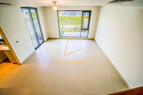 Villa in Dubai Hills Estate, UAE 3 bedrooms, 194 sq.m. № 687044 - photo 2