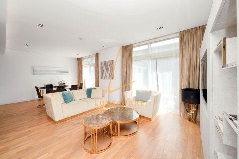 阿联酋 Dubai Al Wasl 公寓 2 卧, 163 平方米 , 编号 687045