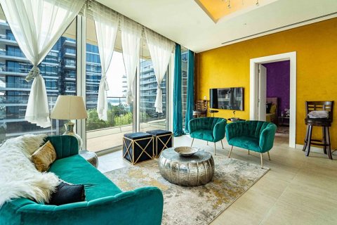 Apartment in Palm Jumeirah, Dubai, UAE 1 bedroom, 96.61912000 sq.m. № 583370 - photo 2