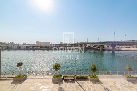 Huoneisto Al Wasl, Dubai, Arabiemiraatit 2 makuuhuonetta, 130 m2 № 653381 - kuva 14