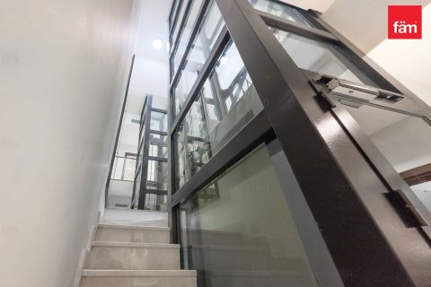 Townhouse in Al Furjan, Dubai, UAE 4 bedrooms, 226 sq.m. № 612447 - photo 5