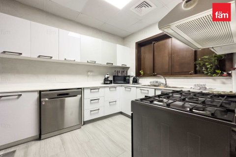 Townhouse in Al Furjan, Dubai, UAE 4 bedrooms, 226 sq.m. № 612447 - photo 8