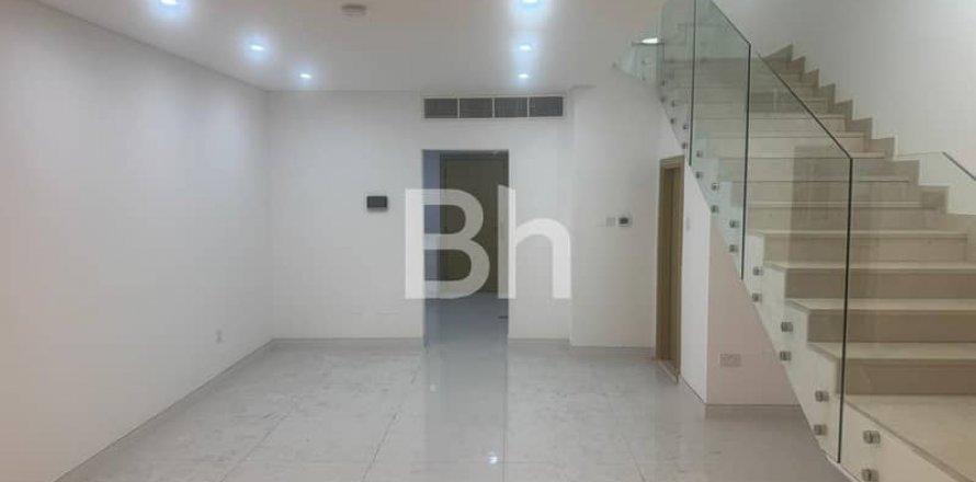 Таунхаус в Джумейра Вилладж Серкл, Дубай, ОАЭ 4 спальни, 376м2 № 614814