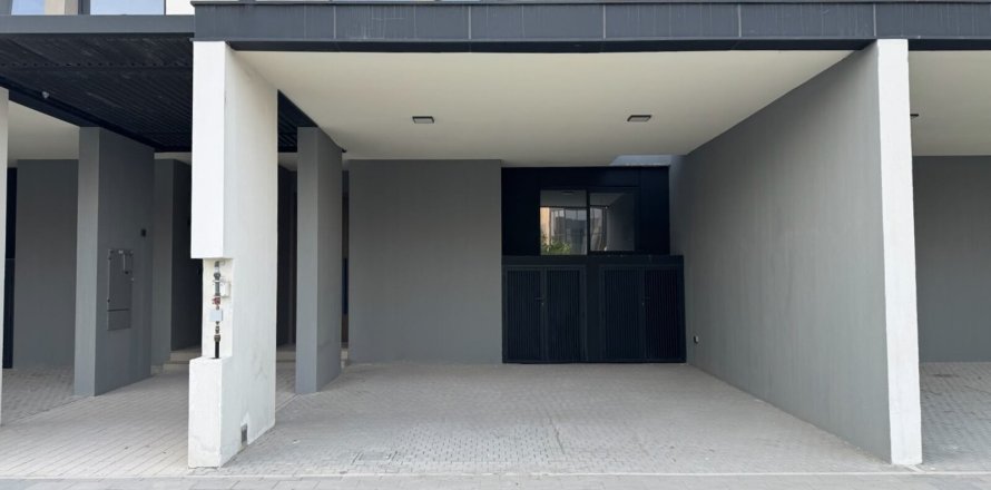 Villa asukohaga Al Wasl, Dubai, AÜE: 3 magamistoaga, 168 m² Nr 734339